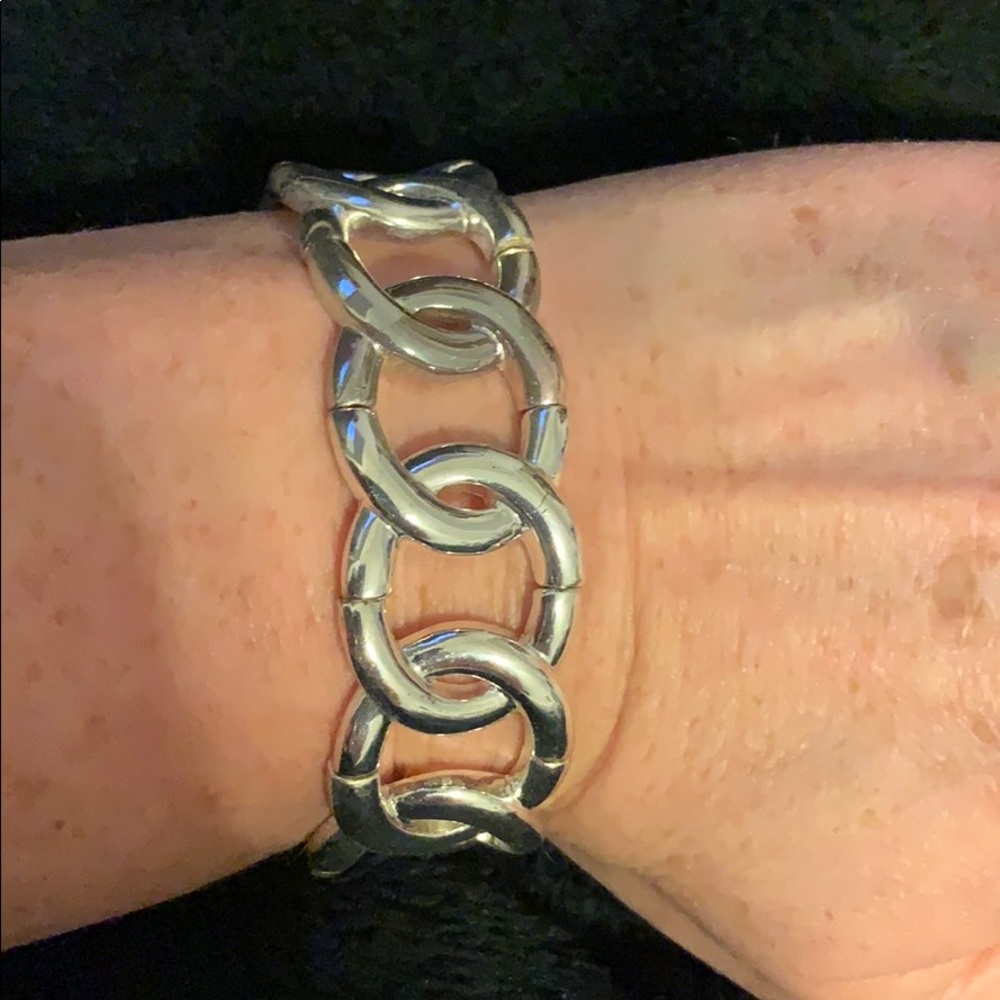 Silver stretch bracelet